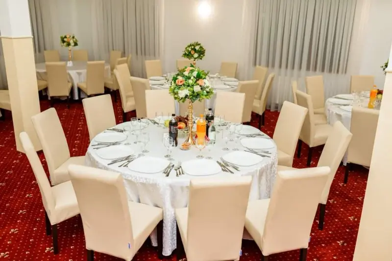 Restaurant nuntă Argeș – Pensiunea Lac Calinesti